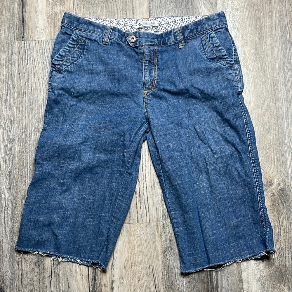 Columbia Women’s Cut Off Bermuda Jean Denim Shorts check measurements for sizing